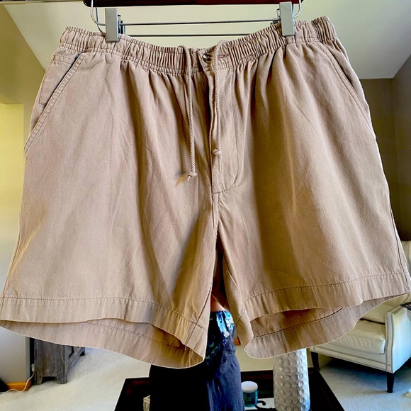 Wyndham pointe Pants - Woman’s Khaki Shorts, Sz M!🌻🌻